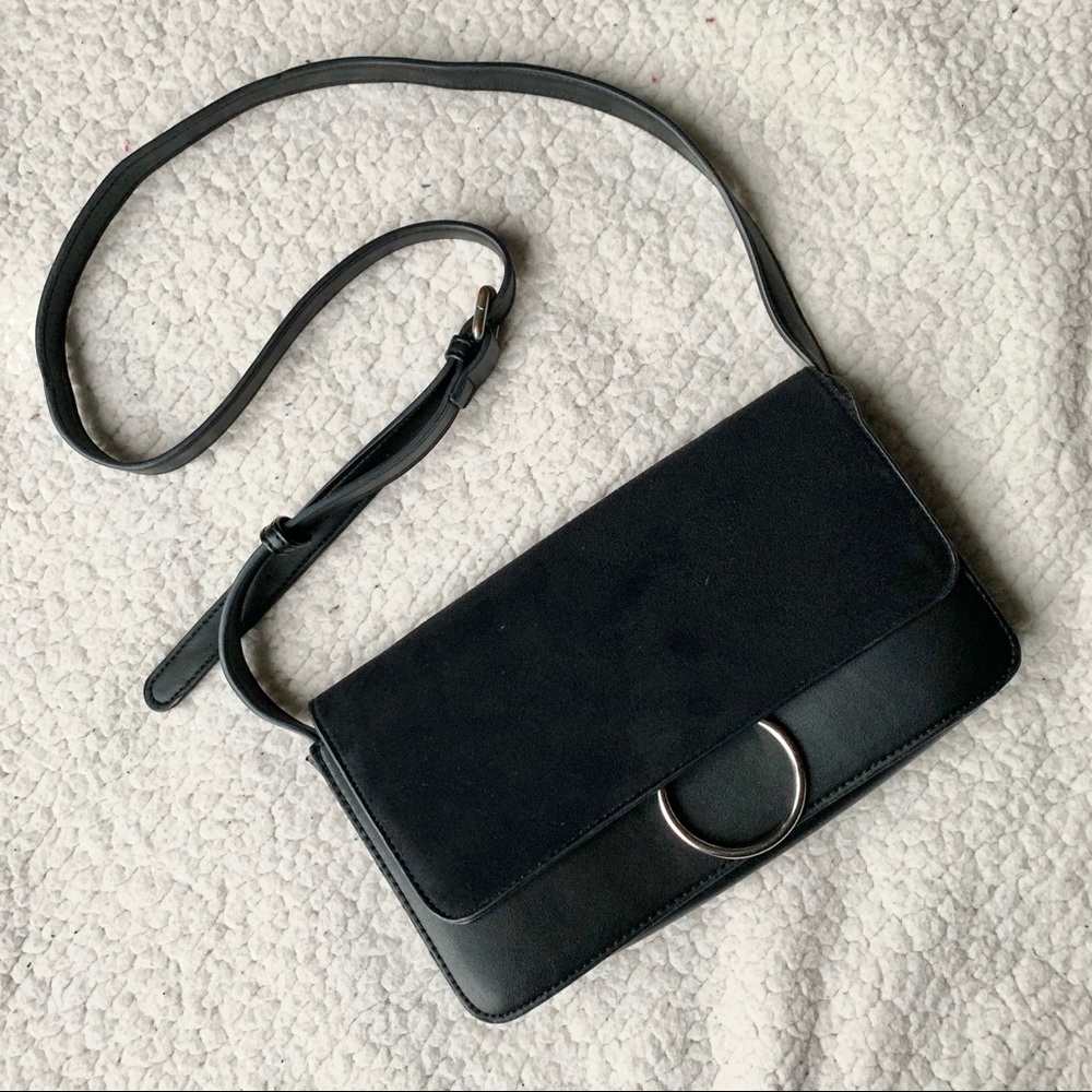 Little Burgundy Black Crossbody Leather Bag
